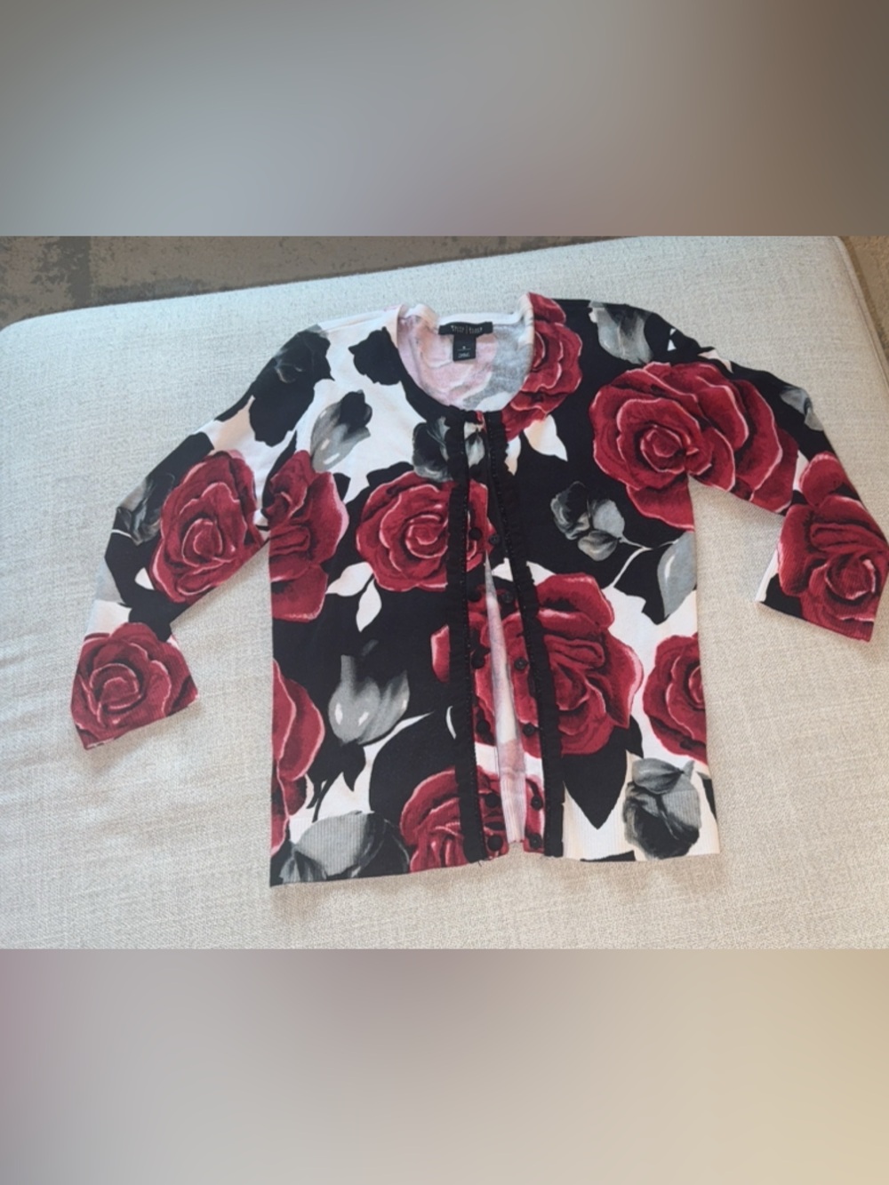 White House Black Market Black & Red Floral Cardigan